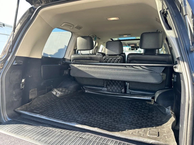 Toyota Land Cruiser V8 LAND CRUISER 200 V8 + CAMERA 360 + FRIDGE + DIESEL + ONLY EXPORT - سيارة دفع رباعي: صور 4 Toyota Land Cruiser V8 LAND CRUISER 200 V8 + CAMERA 360 + FRIDGE + DIESEL + ONLY EXPORT - سيارة دفع رباعي: صور 4