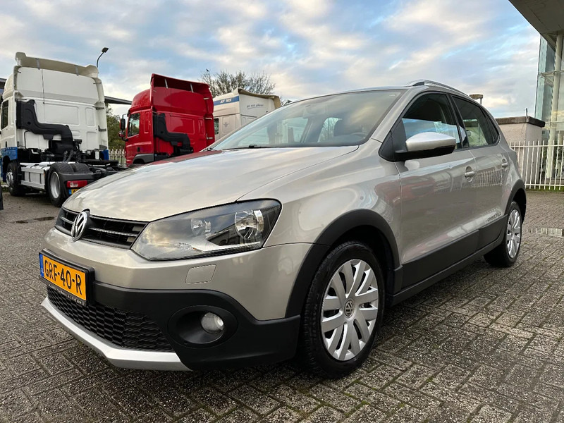 Volkswagen Polo 1.2 TSI CROSS + AUTOMATIC + 101.474 KM + APK/TUV - هاتشباك: صور 1 Volkswagen Polo 1.2 TSI CROSS + AUTOMATIC + 101.474 KM + APK/TUV - هاتشباك: صور 1