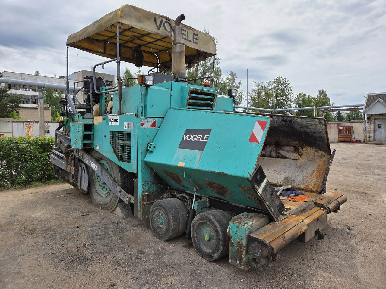 Vogele Super 1603, 6-83 - العامل بالقار: صور 3 Vogele Super 1603, 6-83 - العامل بالقار: صور 3