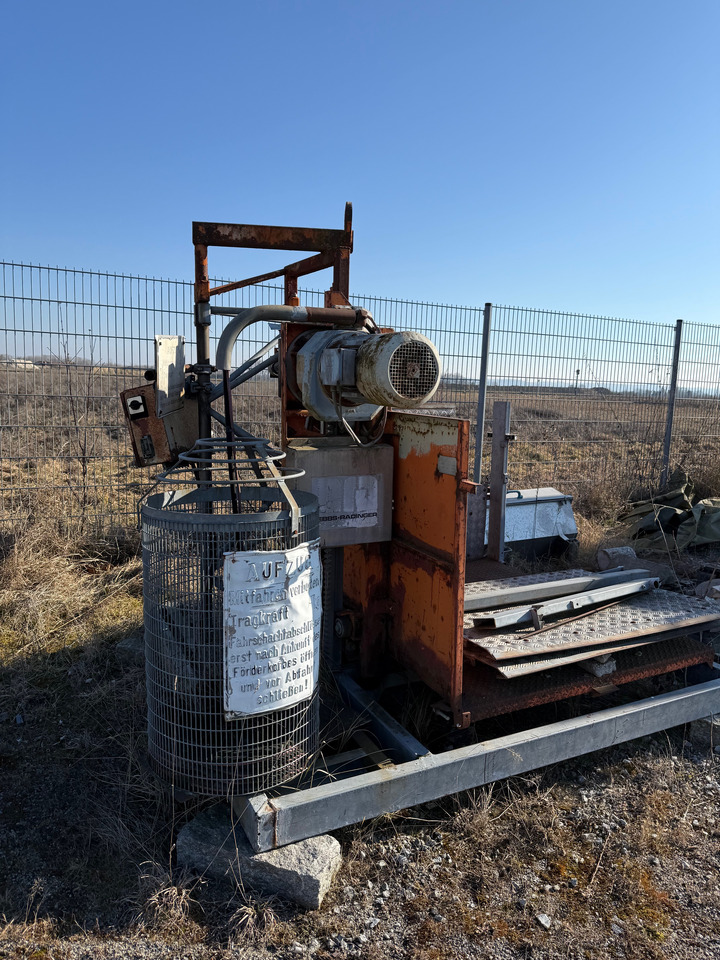 Ebbs+Radinger Lastenaufzug ZL600 - منصات هيدروليكية متنقلة: صور 1 Ebbs+Radinger Lastenaufzug ZL600 - منصات هيدروليكية متنقلة: صور 1