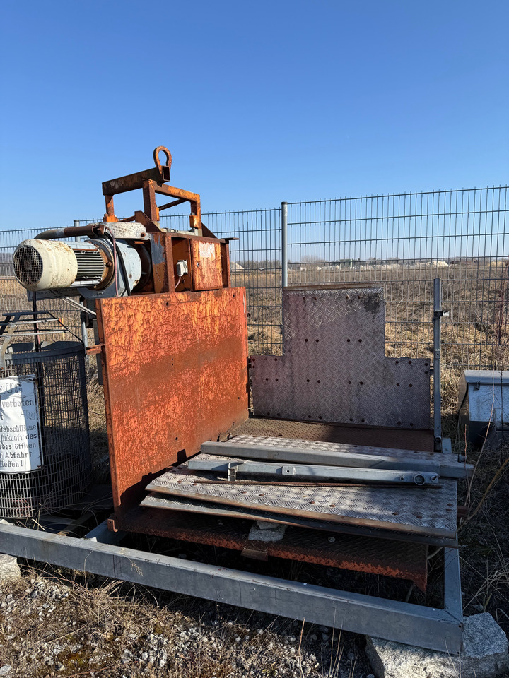 Ebbs+Radinger Lastenaufzug ZL600 - منصات هيدروليكية متنقلة: صور 3 Ebbs+Radinger Lastenaufzug ZL600 - منصات هيدروليكية متنقلة: صور 3