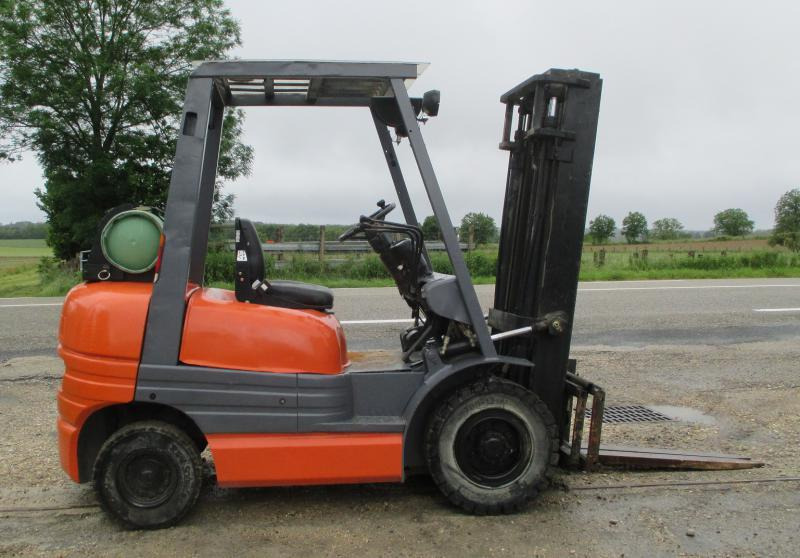 Toyota 426FGF25 - رافعة شوكية: صور 1 Toyota 426FGF25 - رافعة شوكية: صور 1