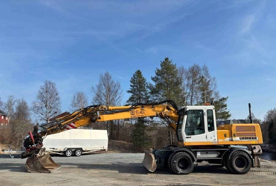 Liebherr A 914 Litronic A2-PL Tiltrotator 30Km/h - حفارة على عجلات: صور 1 Liebherr A 914 Litronic A2-PL Tiltrotator 30Km/h - حفارة على عجلات: صور 1