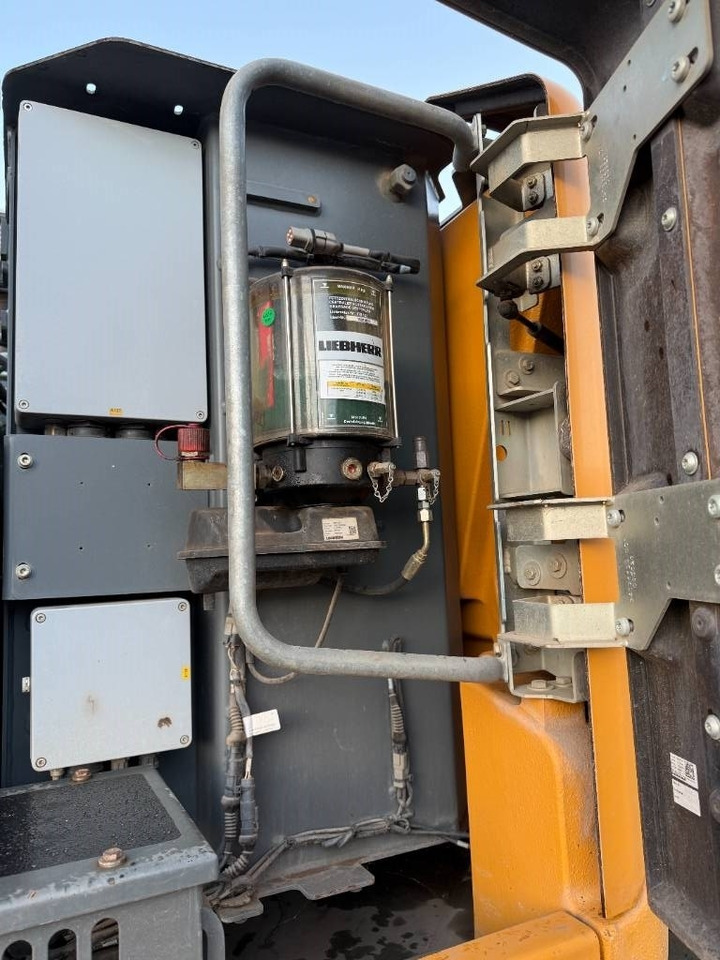 حفارة على عجلات Liebherr A 918 Compact Litronic: صور 9