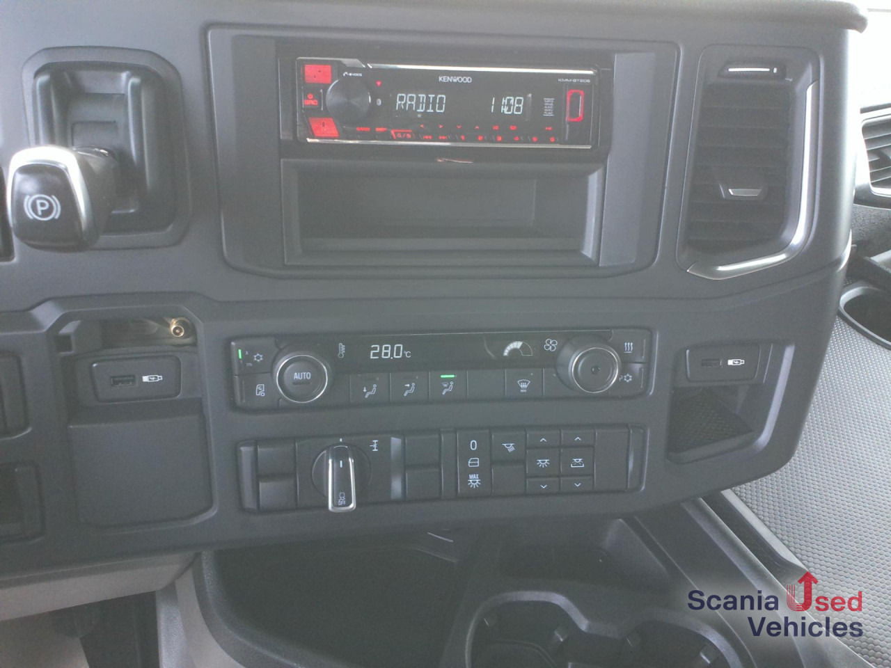 SCANIA R 410 A4x2NA - Leasing 989,00 - 100 tkm p.a. - 48 - شاحنة جرار: صور 3 SCANIA R 410 A4x2NA - Leasing 989,00 - 100 tkm p.a. - 48 - شاحنة جرار: صور 3