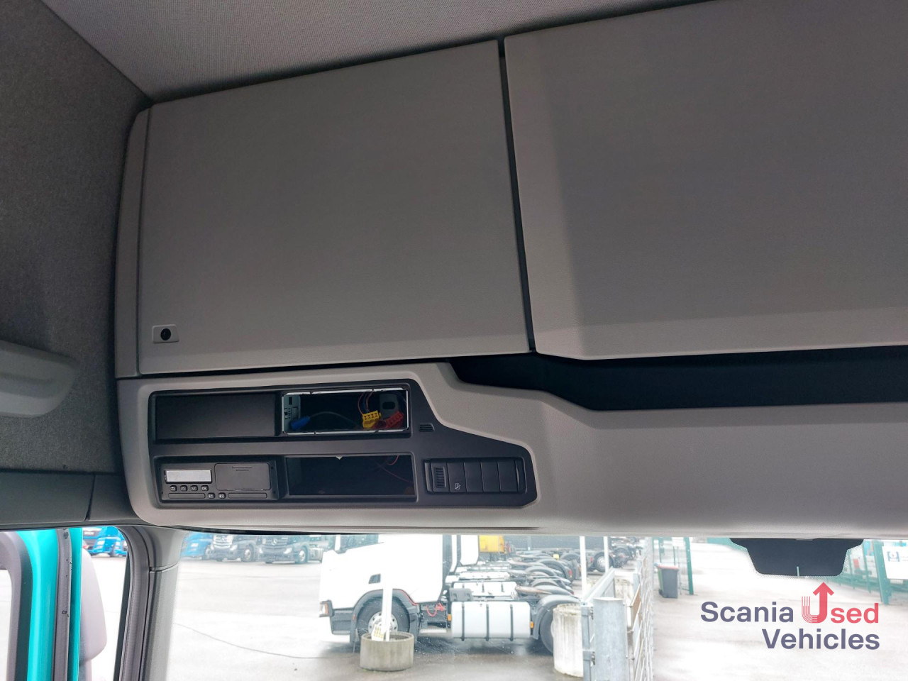 SCANIA R 450 A4x2EB Volumen Mega Jumbo Standklima Navi - شاحنة جرار: صور 2 SCANIA R 450 A4x2EB Volumen Mega Jumbo Standklima Navi - شاحنة جرار: صور 2
