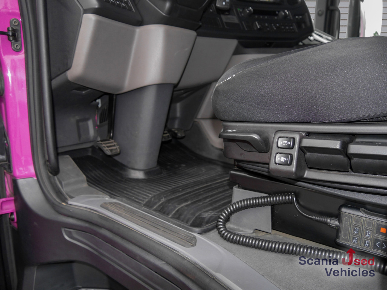 SCANIA R 410 B6x2*4NB - Pritsche / Plane / LBW - - شاحنة ستارة: صور 5 SCANIA R 410 B6x2*4NB - Pritsche / Plane / LBW - - شاحنة ستارة: صور 5