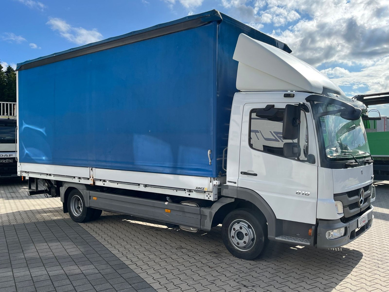 Mercedes-Benz Atego 818 Klima Sperre 74100KM 2,70 Ladehöhe - الشاحنات الصغيرة ستائر: صور 2 Mercedes-Benz Atego 818 Klima Sperre 74100KM 2,70 Ladehöhe - الشاحنات الصغيرة ستائر: صور 2