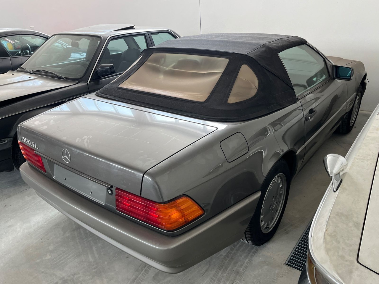 Mercedes-Benz SL 500 Deutsches Farhzeug aus 1. Hand ca. 60Tkm - كابريوليه: صور 2 Mercedes-Benz SL 500 Deutsches Farhzeug aus 1. Hand ca. 60Tkm - كابريوليه: صور 2