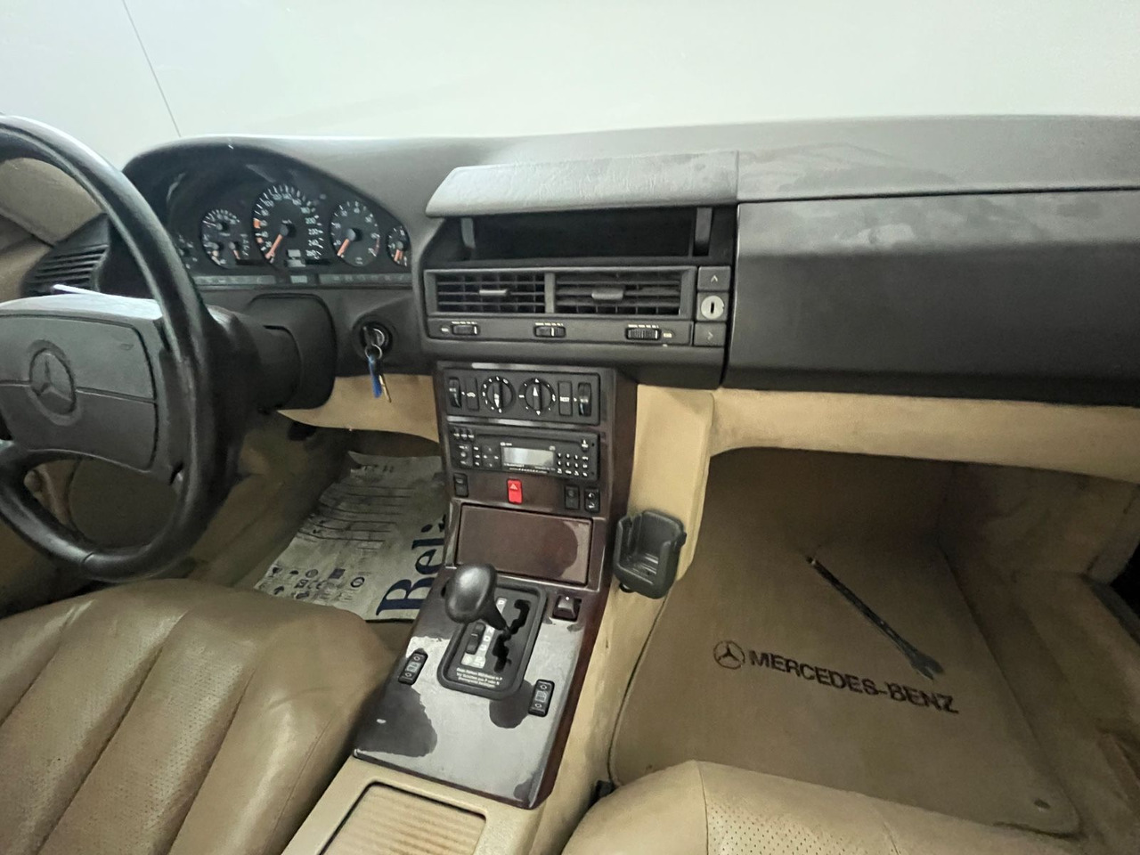 Mercedes-Benz SL 500 Deutsches Farhzeug aus 1. Hand ca. 60Tkm - كابريوليه: صور 5 Mercedes-Benz SL 500 Deutsches Farhzeug aus 1. Hand ca. 60Tkm - كابريوليه: صور 5