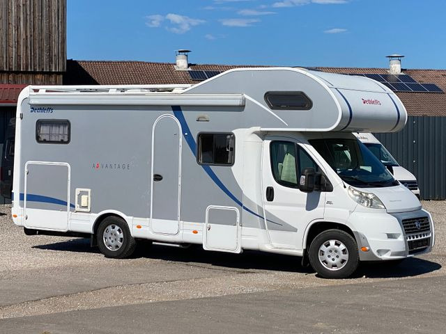 Dethleffs A 7071, Solar,SAT,AHK - موتر هوم سقف عالي: صور 1 Dethleffs A 7071, Solar,SAT,AHK - موتر هوم سقف عالي: صور 1