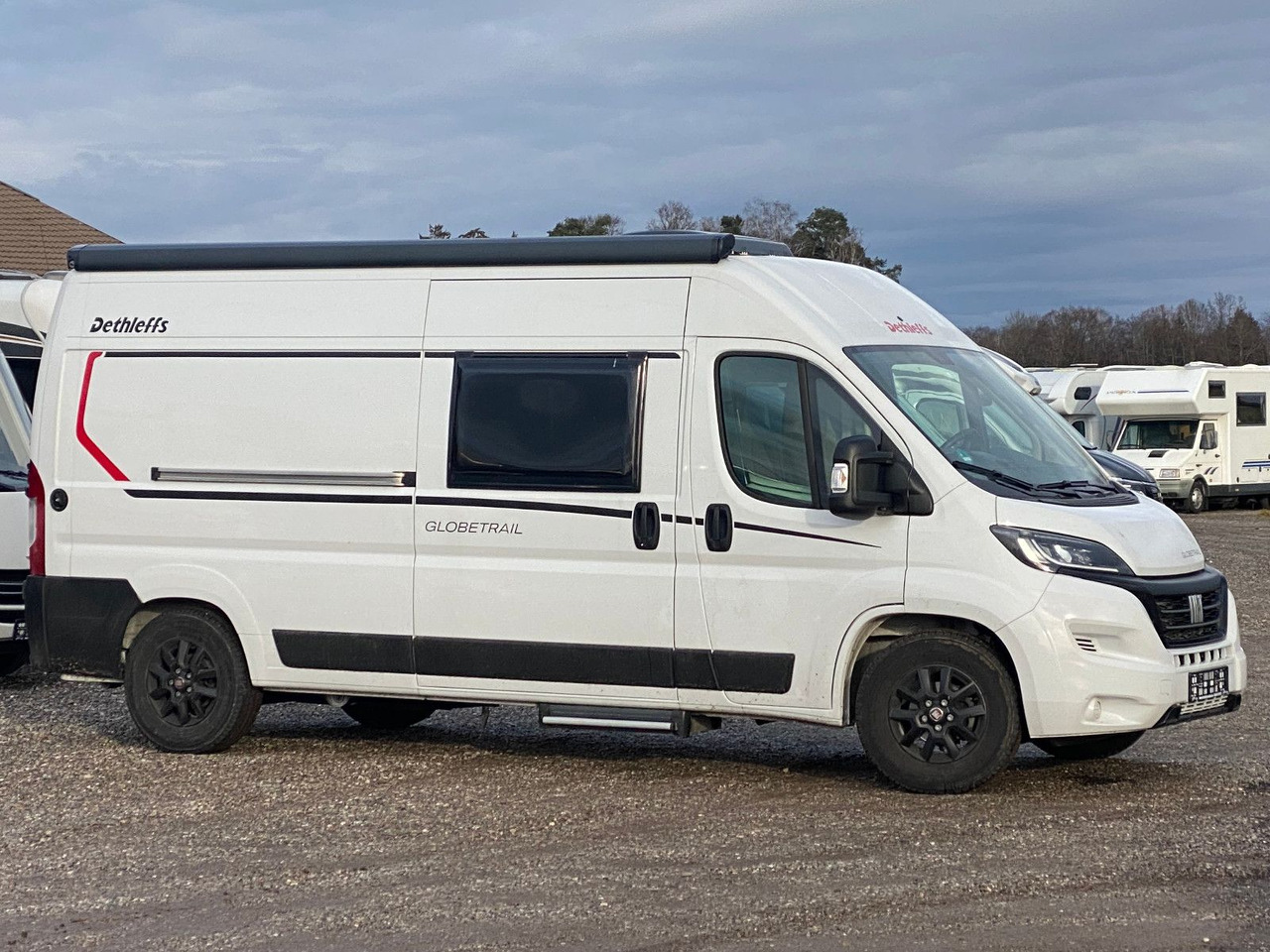 Dethleffs Globetrail CVD 600 DK Classic - كرفان فان: صور 3 Dethleffs Globetrail CVD 600 DK Classic - كرفان فان: صور 3