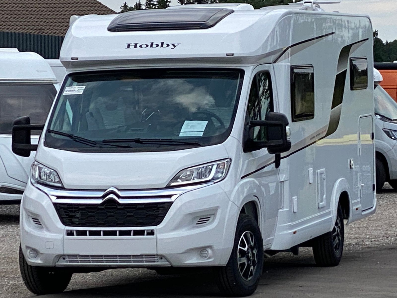 Hobby OPTIMA ONTOUR EDITION V65 GE NAVI MARKISE SAT - موتر هوم شبه متكامل: صور 3 Hobby OPTIMA ONTOUR EDITION V65 GE NAVI MARKISE SAT - موتر هوم شبه متكامل: صور 3
