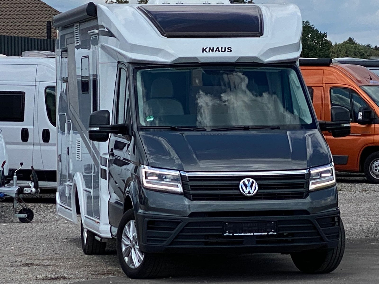 Knaus Van TI PLUS Platinium Selection 650 MEG,Automat - موتر هوم شبه متكامل: صور 1 Knaus Van TI PLUS Platinium Selection 650 MEG,Automat - موتر هوم شبه متكامل: صور 1