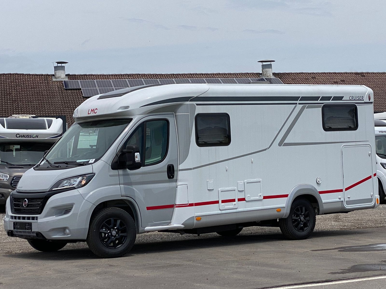 LMC Cruiser V 646 G, SAT, Navi, Sondermodell,16 Zoll - موتر هوم شبه متكامل: صور 4 LMC Cruiser V 646 G, SAT, Navi, Sondermodell,16 Zoll - موتر هوم شبه متكامل: صور 4
