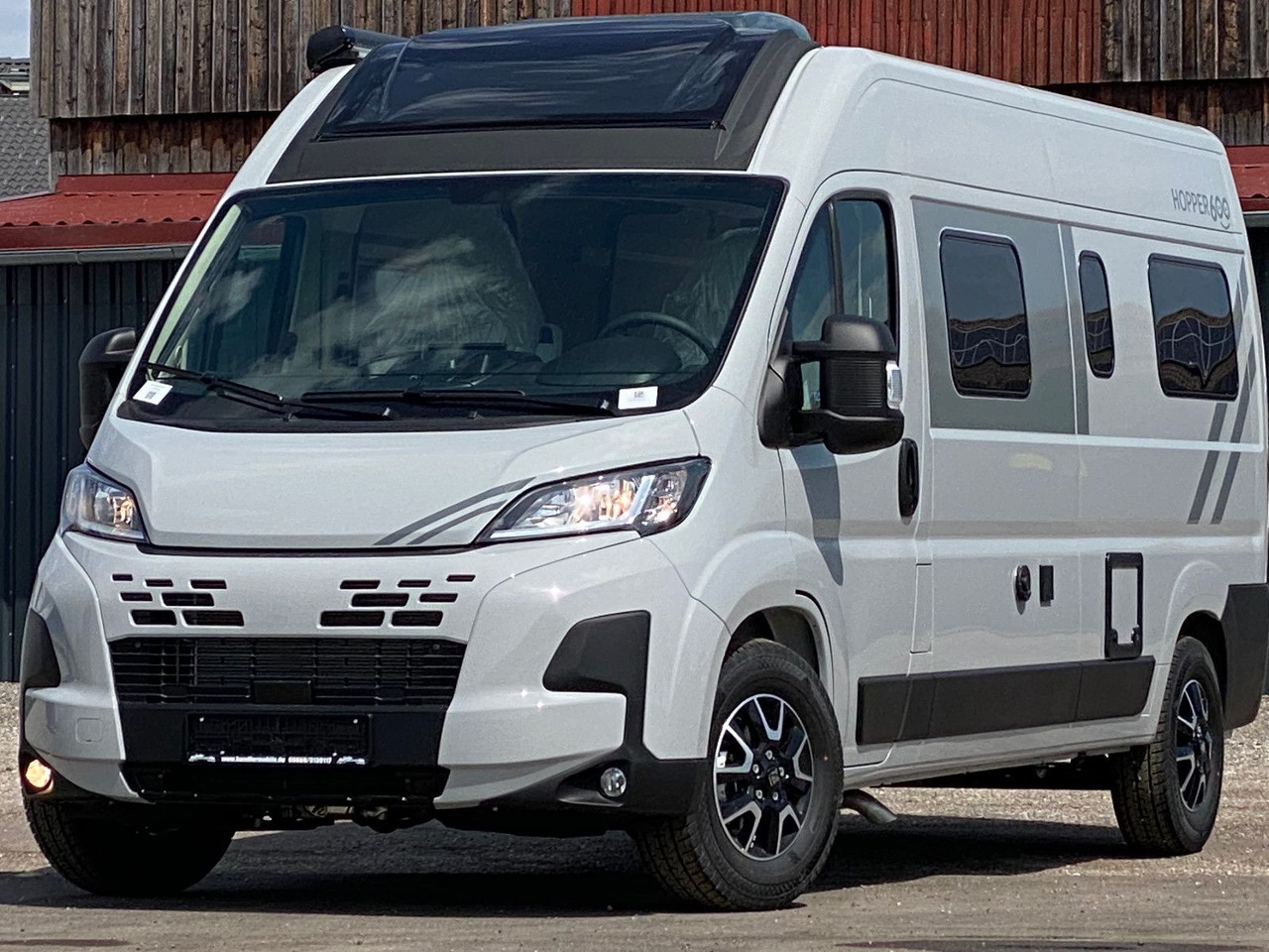 LMC INNOVAN 600 ,Dieselheizung,Modell 25 Skyroof - كرفان فان: صور 1 LMC INNOVAN 600 ,Dieselheizung,Modell 25 Skyroof - كرفان فان: صور 1