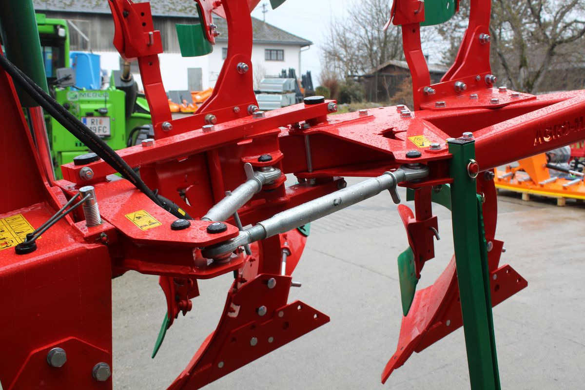 Agro-Masz Volldrehpflug PO 4 NEU - محراث: صور 5 Agro-Masz Volldrehpflug PO 4 NEU - محراث: صور 5