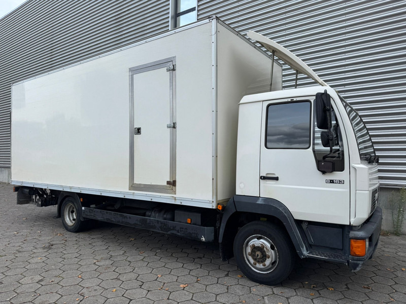 MAN 8.163 / Tail Lift / Manual / 3 Seats / Belgium Truck - بصندوق مغلق شاحنة: صور 2 MAN 8.163 / Tail Lift / Manual / 3 Seats / Belgium Truck - بصندوق مغلق شاحنة: صور 2