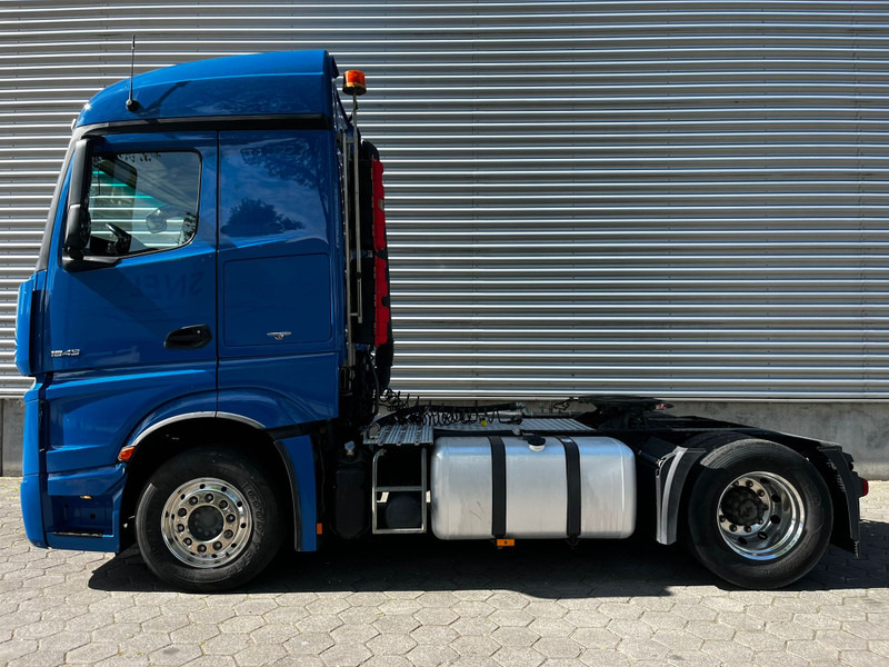 Mercedes-Benz Actros 1843 / Retarder / Hydarulic / ADR - شاحنة جرار: صور 5 Mercedes-Benz Actros 1843 / Retarder / Hydarulic / ADR - شاحنة جرار: صور 5
