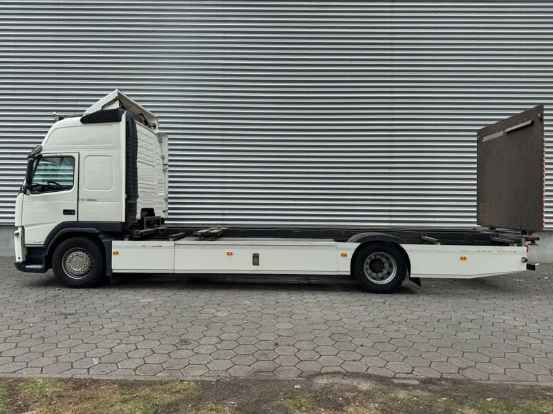 Volvo FM 330 XL EEV / I-Shift / VEB+ / 334.000..KM!! / Tail Lift / NL Truck - شاحنات الحاويات/ جسم علوي قابل للتغيير شاحنة: صور 5 Volvo FM 330 XL EEV / I-Shift / VEB+ / 334.000..KM!! / Tail Lift / NL Truck - شاحنات الحاويات/ جسم علوي قابل للتغيير شاحنة: صور 5