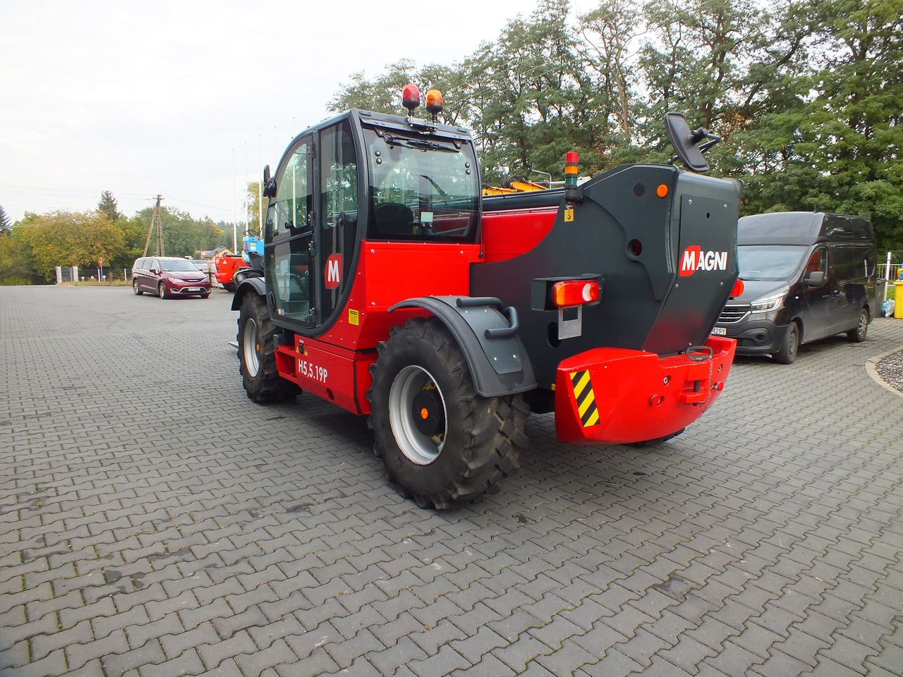 MAGNI TH5,5.19P - جرافة ذات عجلات تلسكوبية - آلات البناء: صور 3 MAGNI TH5,5.19P - جرافة ذات عجلات تلسكوبية - آلات البناء: صور 3
