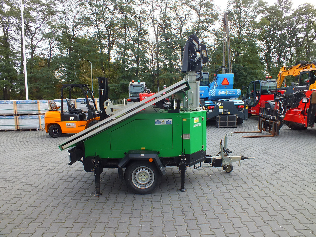 TRIME X-SOLAR - ابراج اضاءة - حفارة: صور 5 TRIME X-SOLAR - ابراج اضاءة - حفارة: صور 5