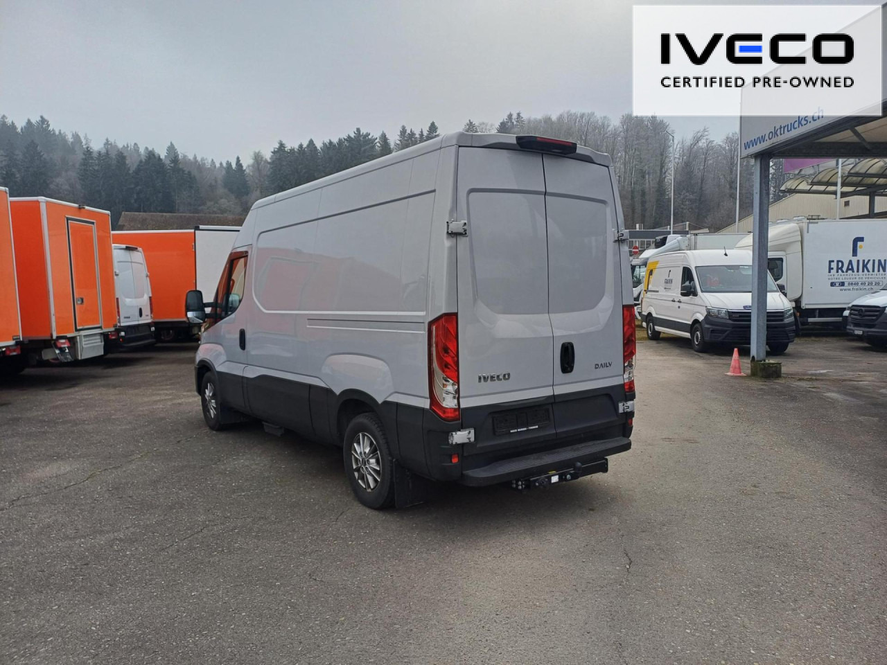 تأجير IVECO Daily 35S14NA8V/P CNG Euro6 Klima AHK Navi ZV IVECO Daily 35S14NA8V/P CNG Euro6 Klima AHK Navi ZV: صور 11