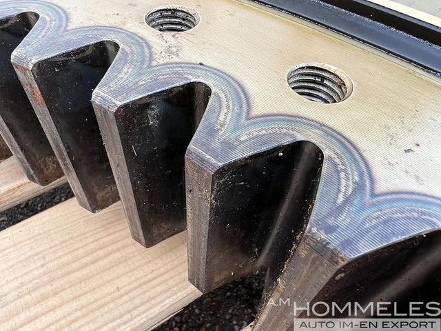 CNH INDUSTRIAL SLEWING RING H2239954 - ونش كرين: صور 4 CNH INDUSTRIAL SLEWING RING H2239954 - ونش كرين: صور 4