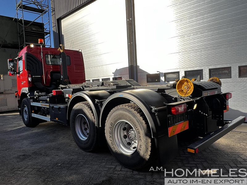 Volvo FM 330 6X4, Multilift - شاحنة ذات الخطاف: صور 5 Volvo FM 330 6X4, Multilift - شاحنة ذات الخطاف: صور 5