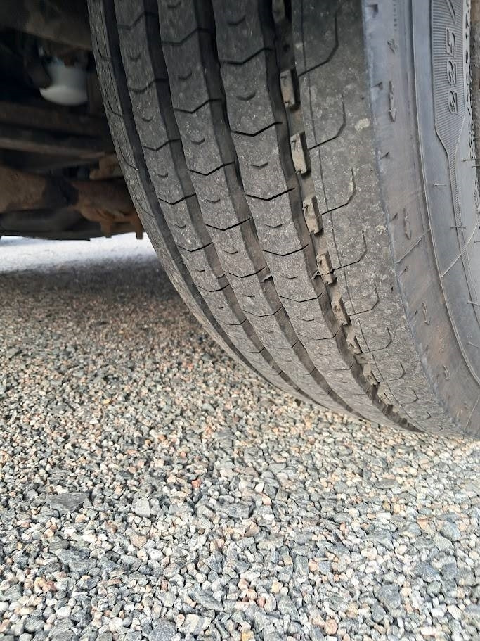 Iveco Eurocargo 100 E21 - بصندوق مغلق شاحنة: صور 5 Iveco Eurocargo 100 E21 - بصندوق مغلق شاحنة: صور 5