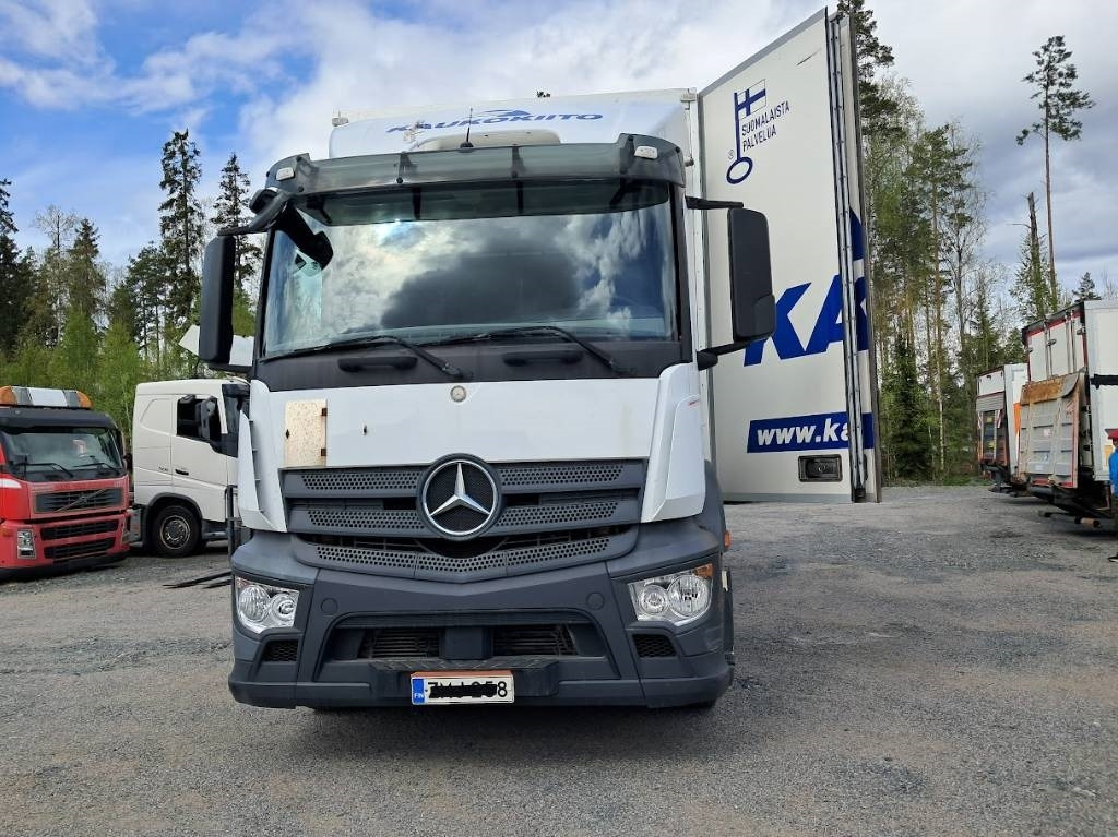 Mercedes-Benz Antos 1824L - بصندوق مغلق شاحنة: صور 2 Mercedes-Benz Antos 1824L - بصندوق مغلق شاحنة: صور 2