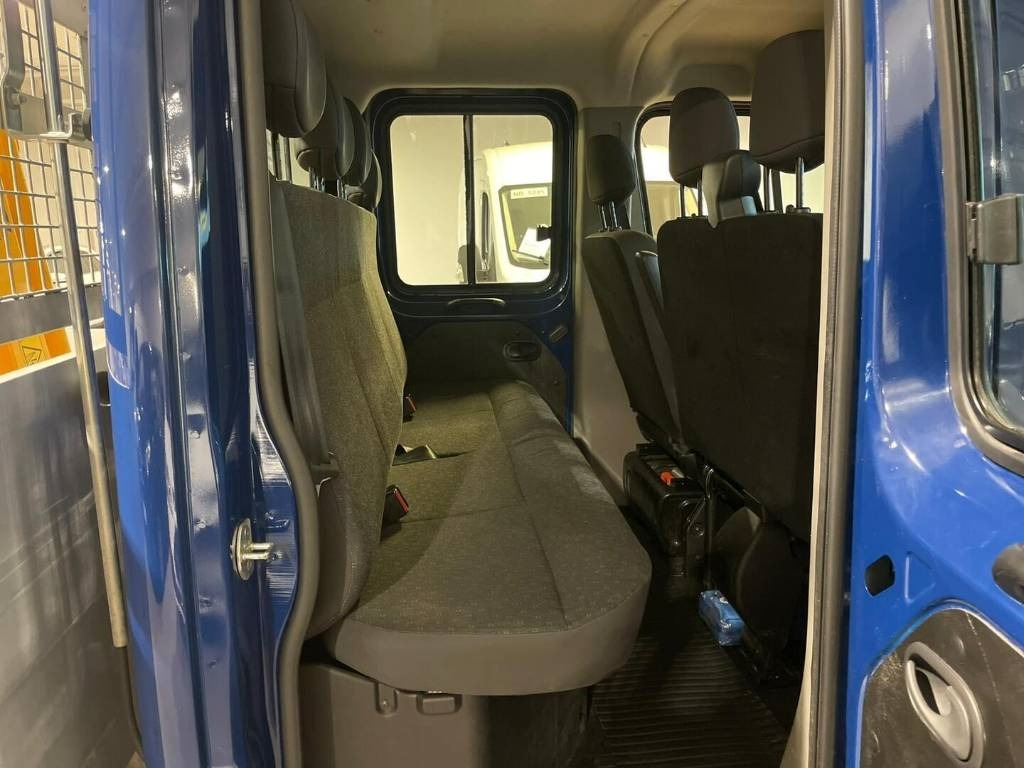 Opel Movano 2.3 CDTI Doppel 7hlö Ferrari 322 nosturi - فان: صور 4 Opel Movano 2.3 CDTI Doppel 7hlö Ferrari 322 nosturi - فان: صور 4