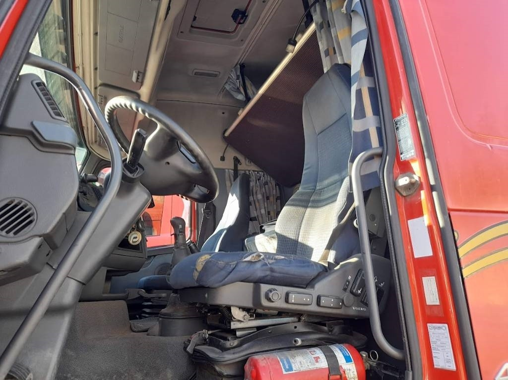 Volvo FH 13 480 - شاحنة ذات الخطاف: صور 3 Volvo FH 13 480 - شاحنة ذات الخطاف: صور 3