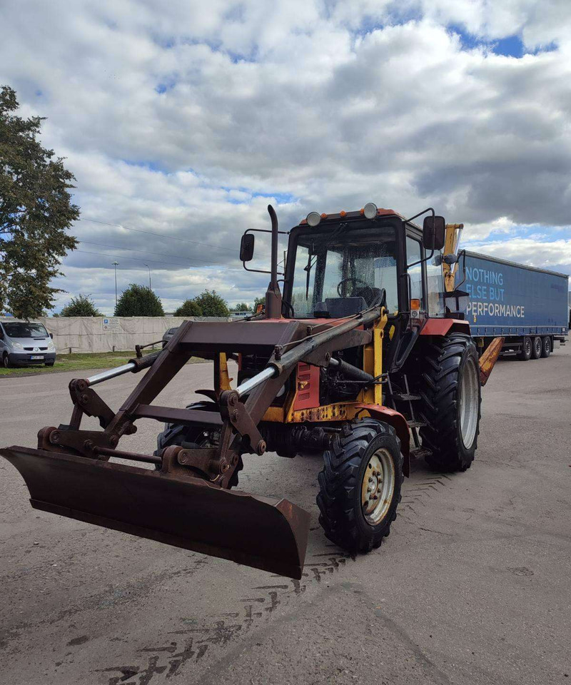 MTZ 82.1 - حفار متعدد الاستخدام: صور 2 MTZ 82.1 - حفار متعدد الاستخدام: صور 2