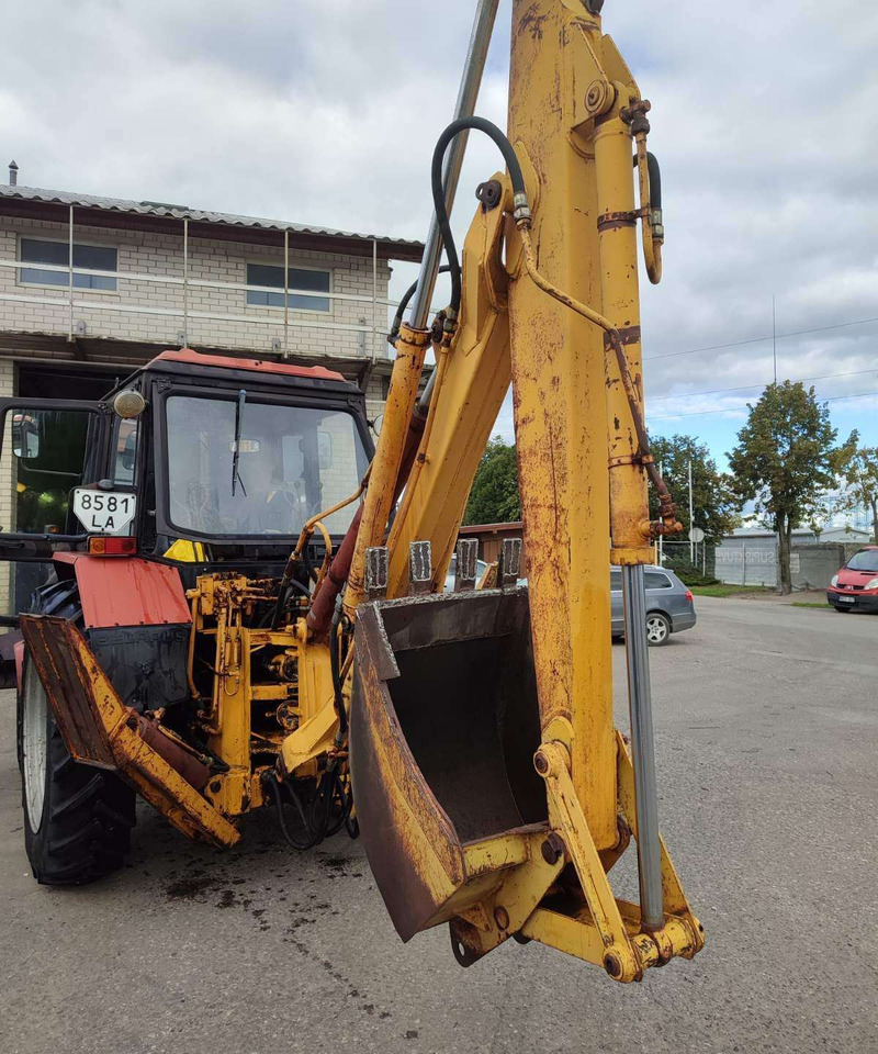 MTZ 82.1 - حفار متعدد الاستخدام: صور 4 MTZ 82.1 - حفار متعدد الاستخدام: صور 4