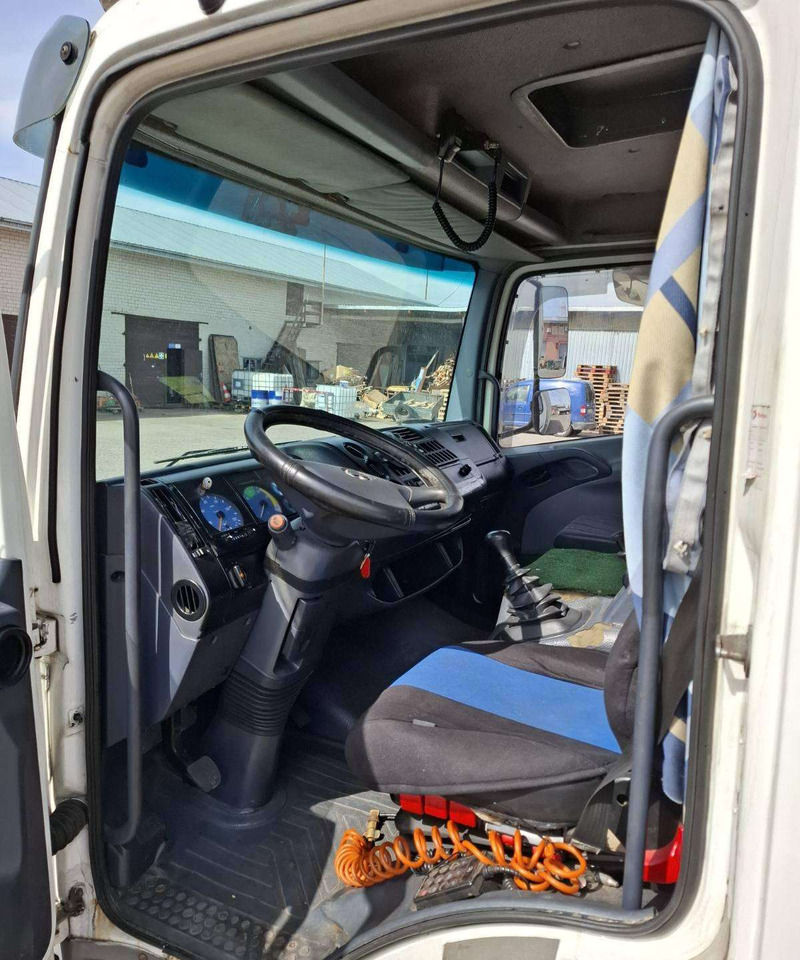 Mercedes-Benz 818 L - شاحنة ستارة: صور 2 Mercedes-Benz 818 L - شاحنة ستارة: صور 2