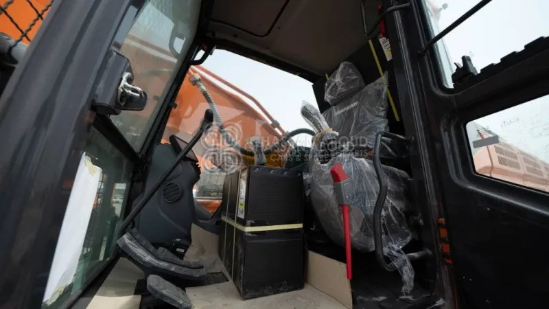 Doosan DX450 LCA-7M Crawler Excavator - حفارات زحافة: صور 5 Doosan DX450 LCA-7M Crawler Excavator - حفارات زحافة: صور 5