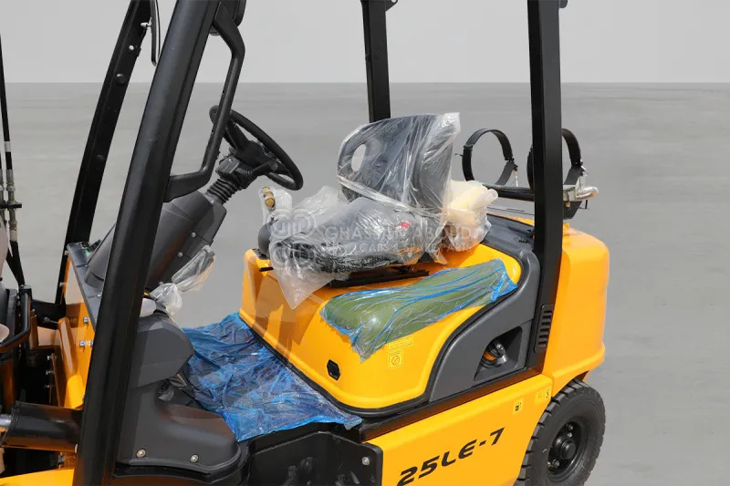 Hyundai Forklift 30LE-7 3 TONS LPG 3 STAGE - رافعة شوكية تعمل بالغاز: صور 3 Hyundai Forklift 30LE-7 3 TONS LPG 3 STAGE - رافعة شوكية تعمل بالغاز: صور 3