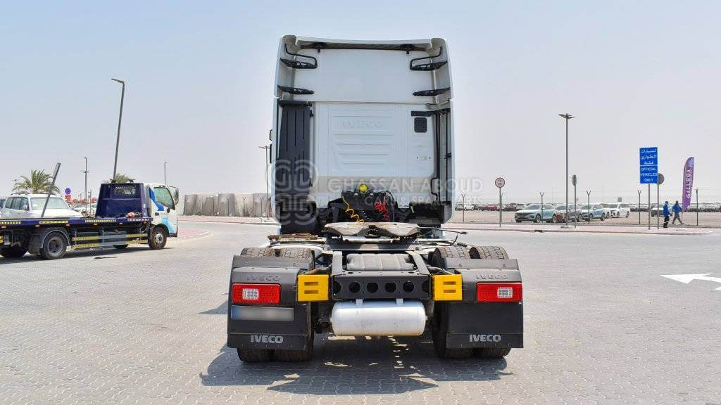 شاحنة جرار IVECO AS440S46T/P A/T with Adblue Euro 6 MY 2017: صور 15