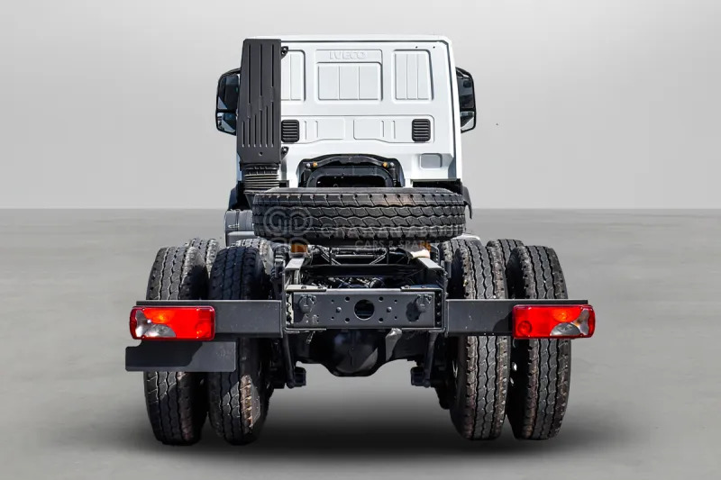 Iveco T-WAY AT380T47H 6x4 R24 Tyres Chassis - Barcelona Stock - الشاسيه شاحنة: صور 5 Iveco T-WAY AT380T47H 6x4 R24 Tyres Chassis - Barcelona Stock - الشاسيه شاحنة: صور 5