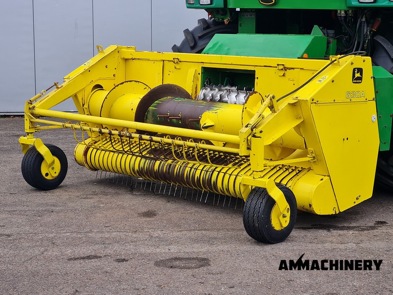 John Deere 630A pick-up - حصادات الذرة - الآلات والماكينات الزراعية: صور 1 John Deere 630A pick-up - حصادات الذرة - الآلات والماكينات الزراعية: صور 1
