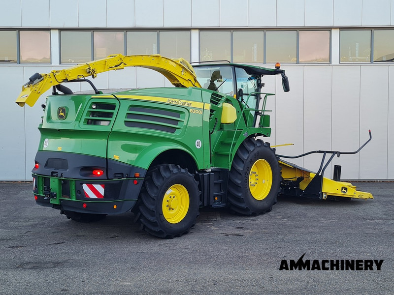 John Deere 8300 pro drive - حصادة الأعلاف: صور 5 John Deere 8300 pro drive - حصادة الأعلاف: صور 5