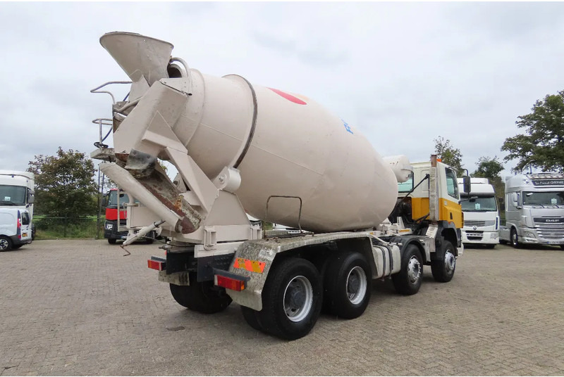 DAF CF 430 8x4, full spring ! Great condition - شاحنة خلاطة خرسانة: صور 5 DAF CF 430 8x4, full spring ! Great condition - شاحنة خلاطة خرسانة: صور 5