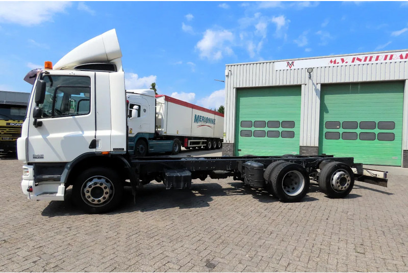 DAF CF 75.310 6x2, DUTCH TRUCK, 4.20 wheelbasis - الشاسيه شاحنة: صور 4 DAF CF 75.310 6x2, DUTCH TRUCK, 4.20 wheelbasis - الشاسيه شاحنة: صور 4