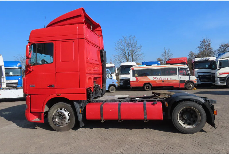 DAF XF 105.460 Euro5 evv, 2 beds, 2 tanks - شاحنة جرار: صور 4 DAF XF 105.460 Euro5 evv, 2 beds, 2 tanks - شاحنة جرار: صور 4