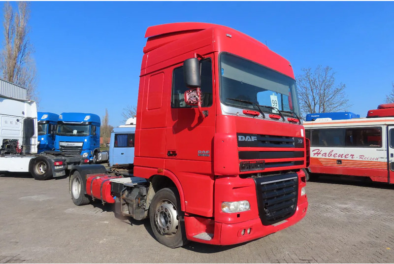 DAF XF 105.460 Euro5 evv, 2 beds, 2 tanks - شاحنة جرار: صور 2 DAF XF 105.460 Euro5 evv, 2 beds, 2 tanks - شاحنة جرار: صور 2