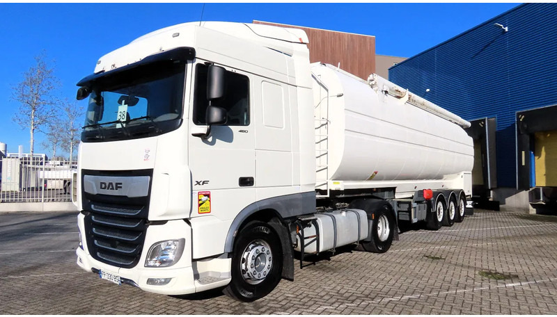 DAF XF 480 RETARDER + TSCI auger year 2011, 8 comp id 130 - شاحنة صهريج: صور 1 DAF XF 480 RETARDER + TSCI auger year 2011, 8 comp id 130 - شاحنة صهريج: صور 1