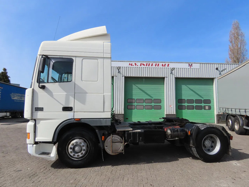 DAF XF 95.480 E4 type, Manual ger, Manual. Great state - شاحنة جرار: صور 4 DAF XF 95.480 E4 type, Manual ger, Manual. Great state - شاحنة جرار: صور 4