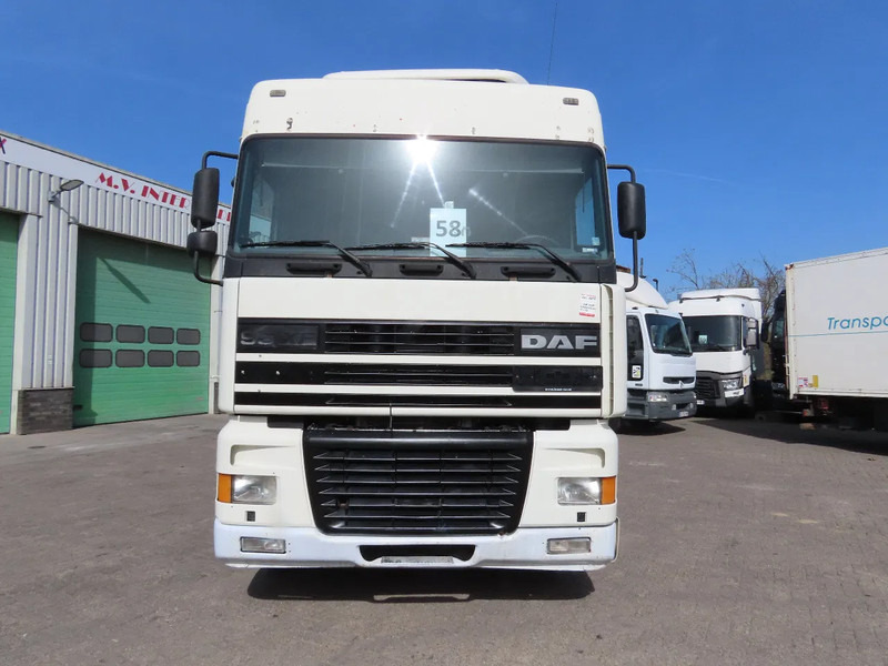 DAF XF 95.480 E4 type, Manual ger, Manual. Great state - شاحنة جرار: صور 2 DAF XF 95.480 E4 type, Manual ger, Manual. Great state - شاحنة جرار: صور 2