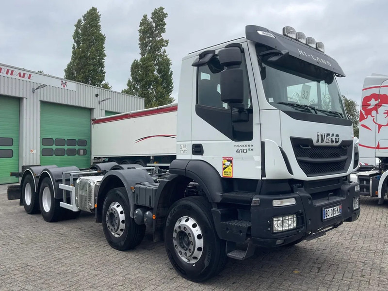 Iveco Trakker 410 PTO RETARDER, 8x4 , 442000 km! - الشاسيه شاحنة: صور 3 Iveco Trakker 410 PTO RETARDER, 8x4 , 442000 km! - الشاسيه شاحنة: صور 3